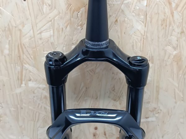 Tenedor Suspension Bicicleta Rin 29 Rockshox Judy Aire Boost - Imagen 6
